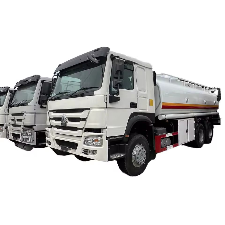 عالية الجودة SINOTRUK HOWO 6 * 4 شاحنة موزع الوقود الثقيلة 20000L شاحنة خزان النفط