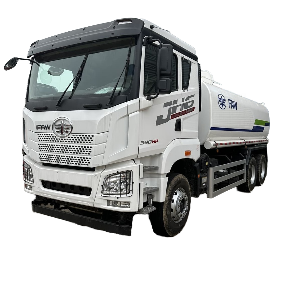HOWO 6x4 شاحنة رش المياه 20K لتر القدرة Sinotruk الهيكل للسيطرة على الغبار الري الجديد المستخدم