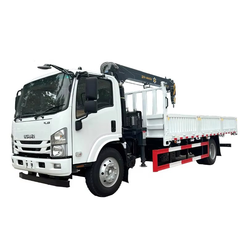 1SUZU ELF 700P 5 طن شاحنة ركبت رافعة تلسكوبية المفاصل بوم رافعة شاحنة للبيع