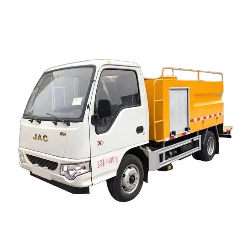 JAC 2500L عالية الضغط فراغ الصرف الصحي شاحنة تنظيف امتصاص البراز مع بكرة التنظيف