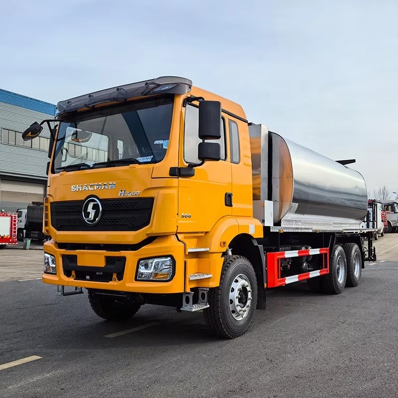 Shacman H3000 7 طن الأسفلت موزع شاحنة الطريق الأسفلت رصيف الآلات المستحلب البيتوم رش