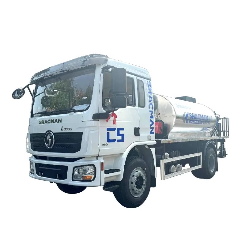 Shacman L3000 4x2 الطرق رصيف الآلات شاحنة البيتومين 9 CBM الطريق الأسفلت رش البيتومين موزع S